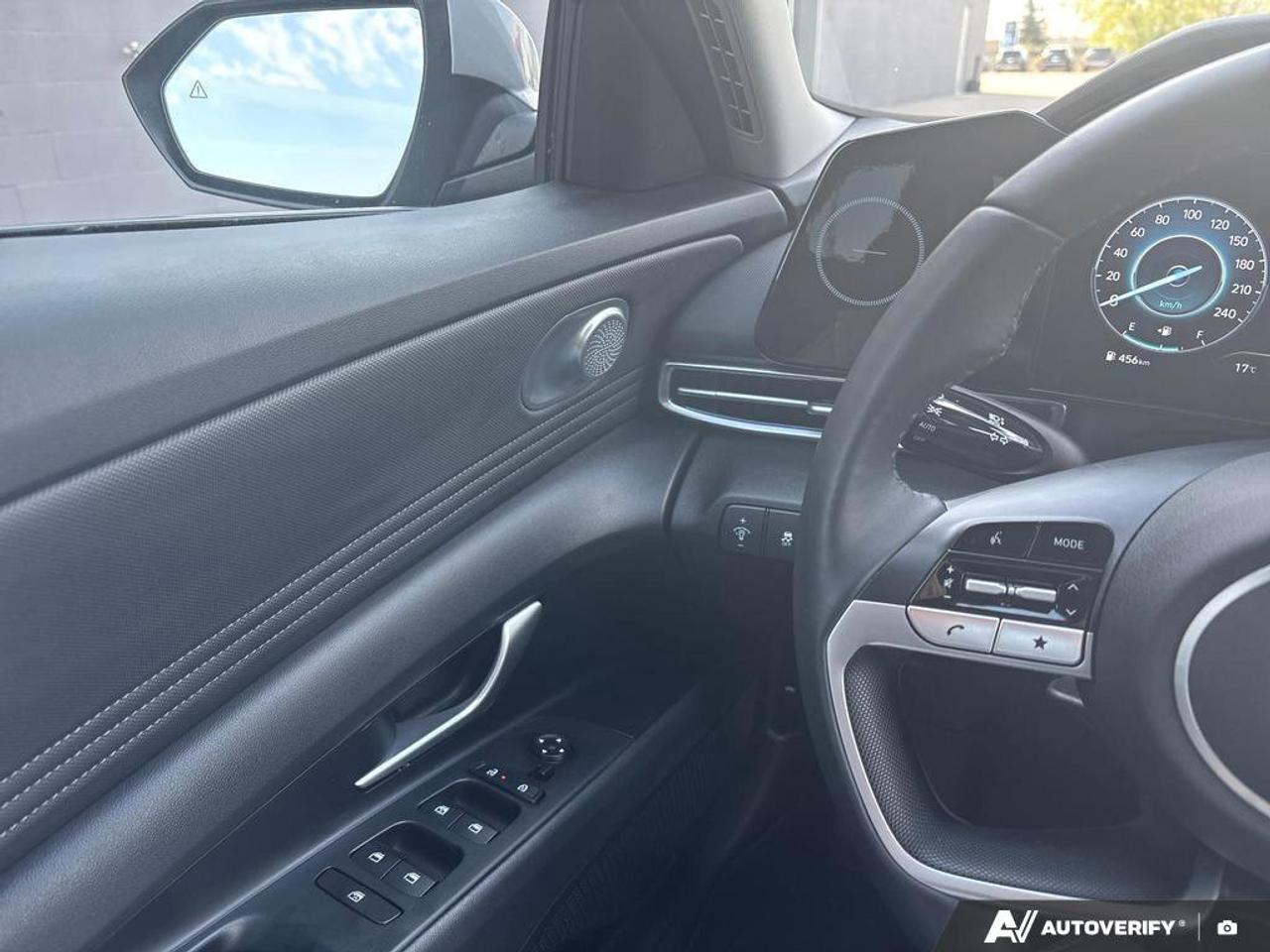 2025 Hyundai Elantra Preferred   NO ACCIDENTS   ONE OWNER   SOLD! Photo