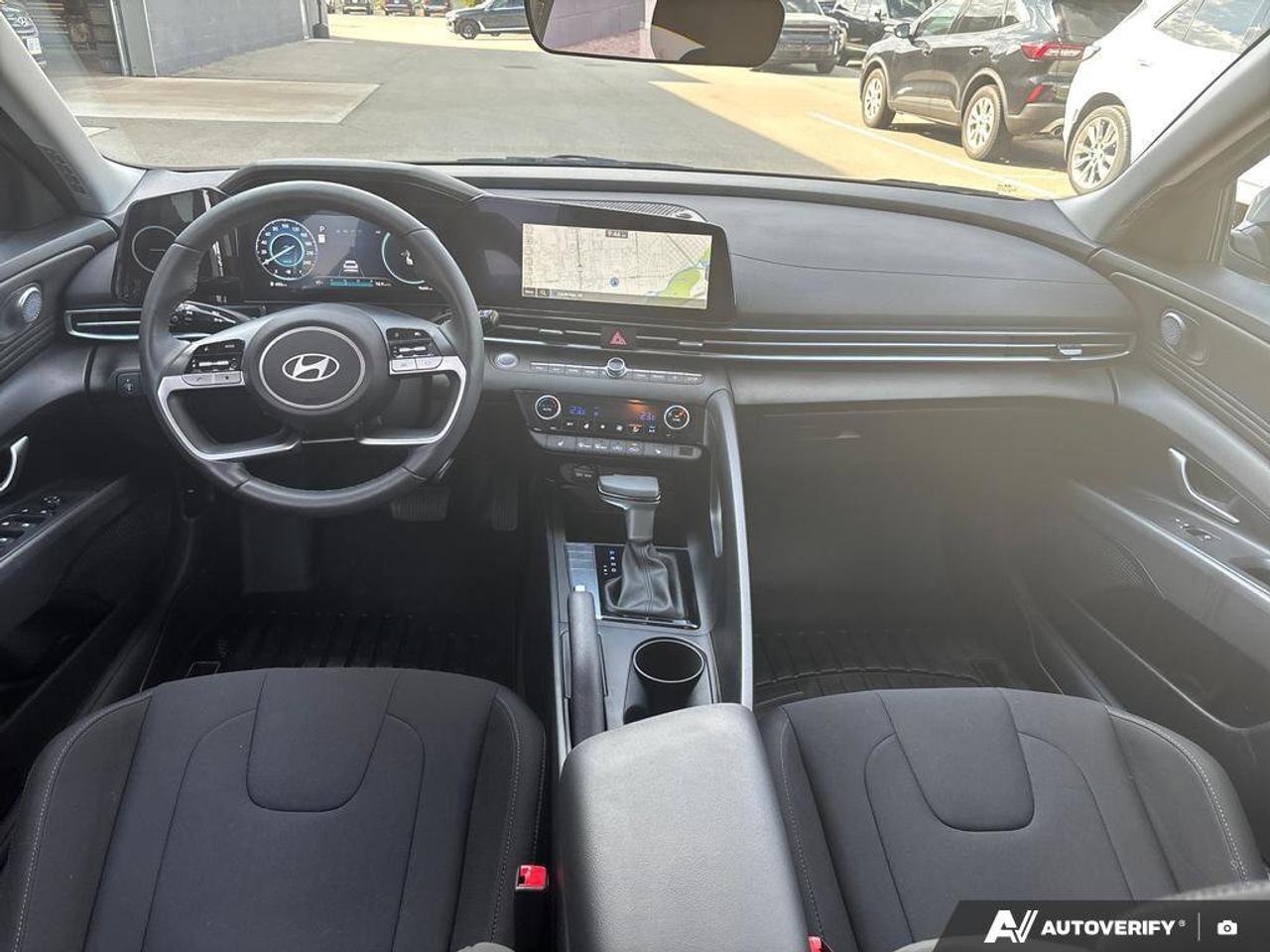 2025 Hyundai Elantra Preferred   NO ACCIDENTS   ONE OWNER   SOLD! Photo