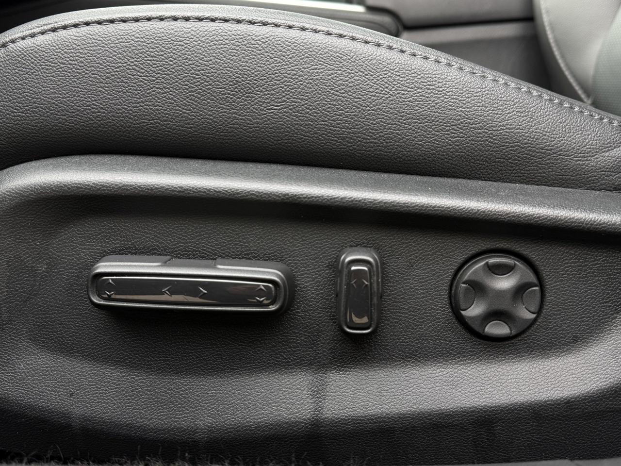 2019 Honda Accord Touring   HUD   Vented Seats   Htd Steering Photo