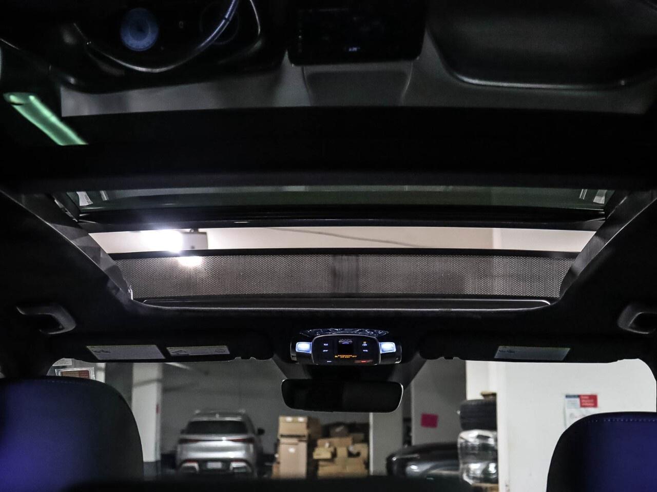 2023 Hyundai Santa Fe ULTIMATE CALLIGRAPHY AWD Photo