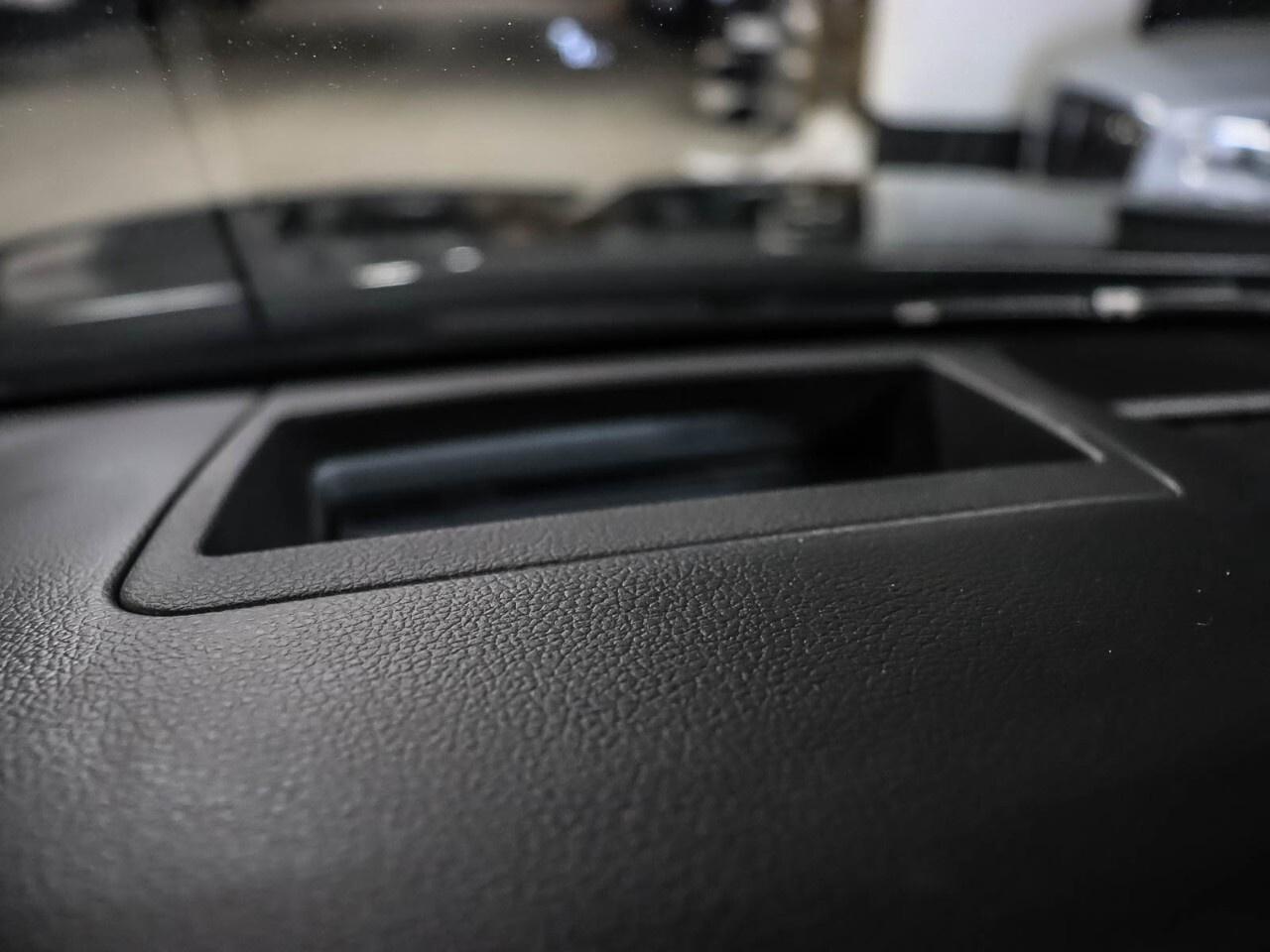 2023 Hyundai Santa Fe ULTIMATE CALLIGRAPHY AWD Photo