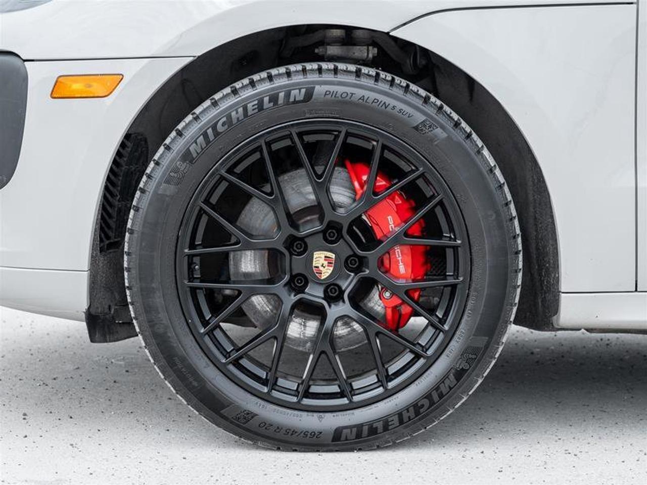 2020 Porsche Macan GTS AWD Sport Chrono Pkg Heated Multifunction GT S Photo