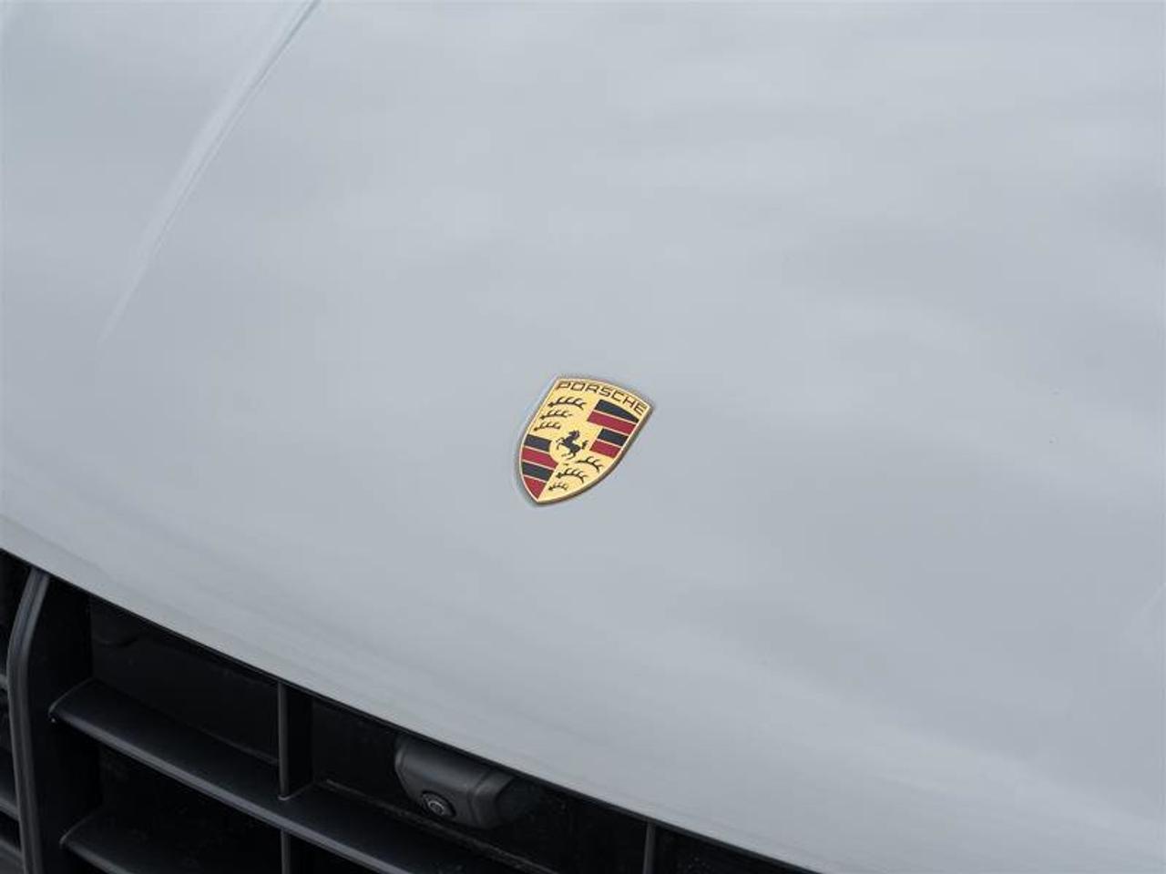 2020 Porsche Macan GTS AWD Sport Chrono Pkg Heated Multifunction GT S Photo