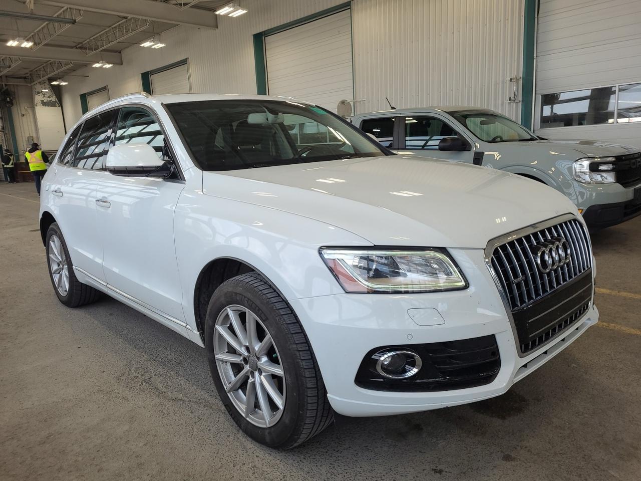 2017 Audi Q5 No Accidents l Tecknik l 2.0TFSI l 4Cyl l Navi l Photo