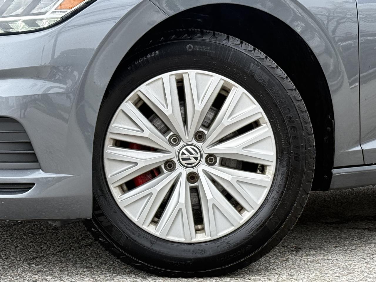 2019 Volkswagen Jetta Comfortline l 6 Speed Manual l 1.5L l 4Cyl l FWD l Photo3