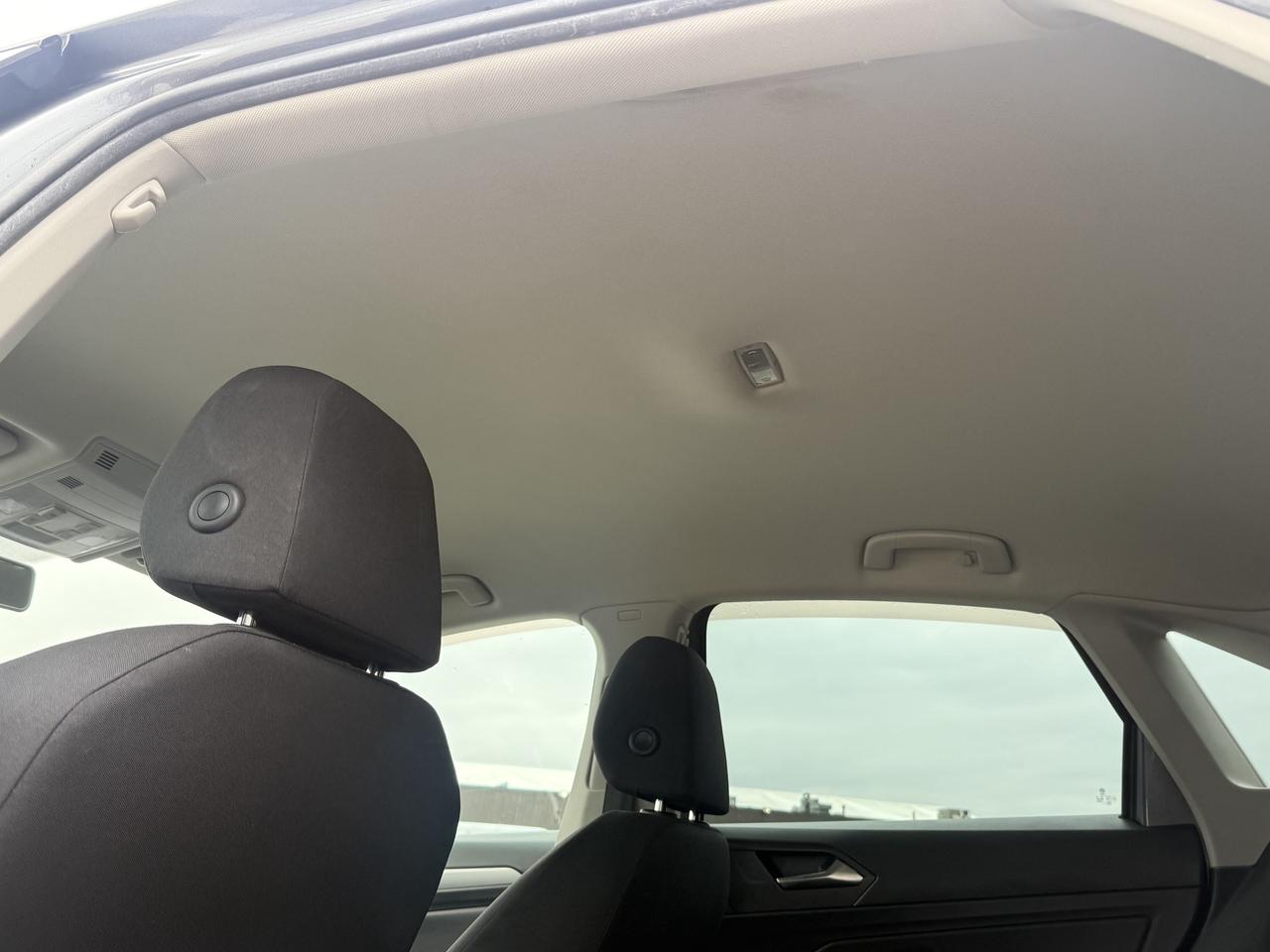 2019 Volkswagen Jetta Comfortline l 6 Speed Manual l 1.5L l 4Cyl l FWD l Photo