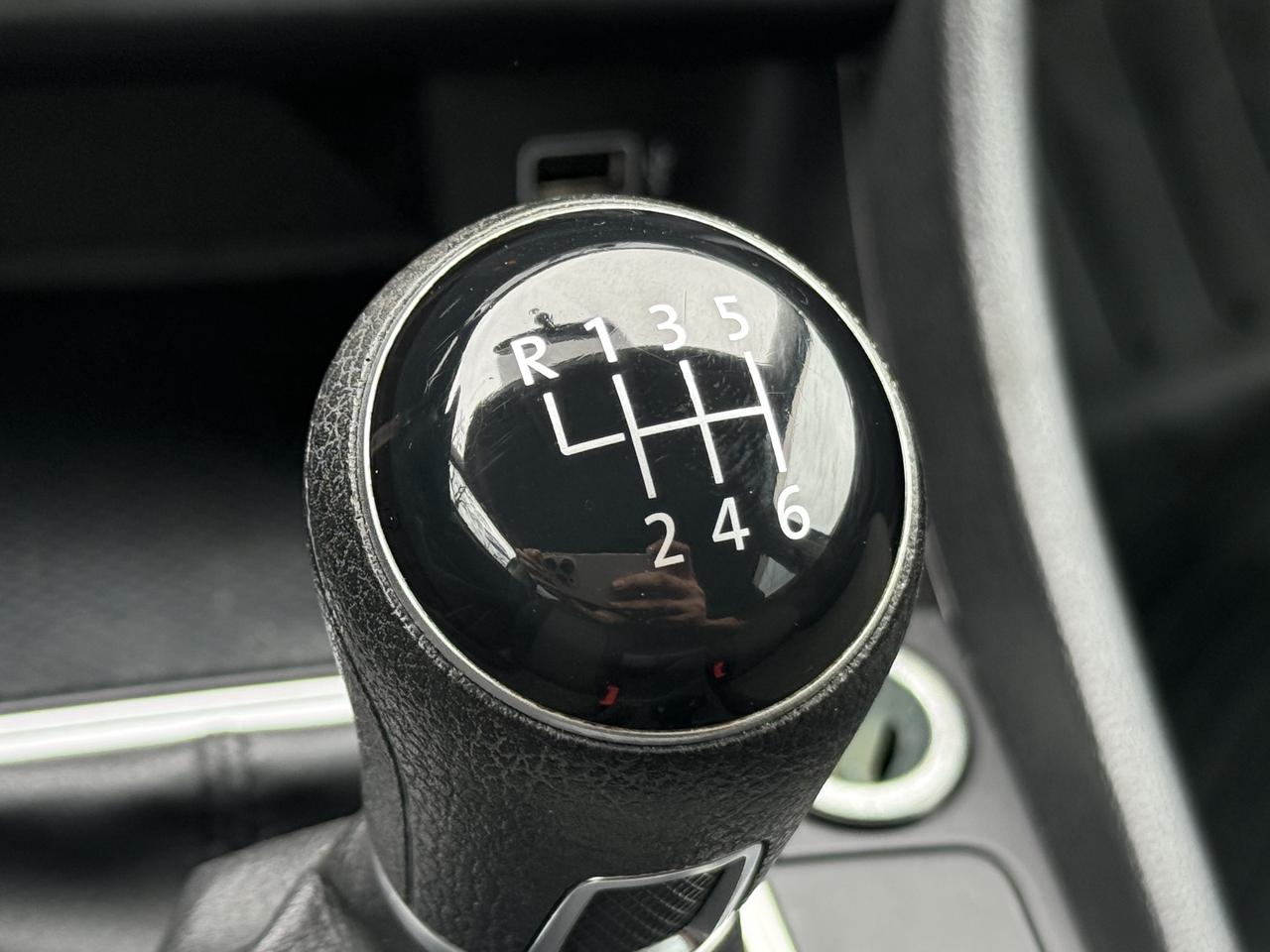 2019 Volkswagen Jetta Comfortline l 6 Speed Manual l 1.5L l 4Cyl l FWD l Photo