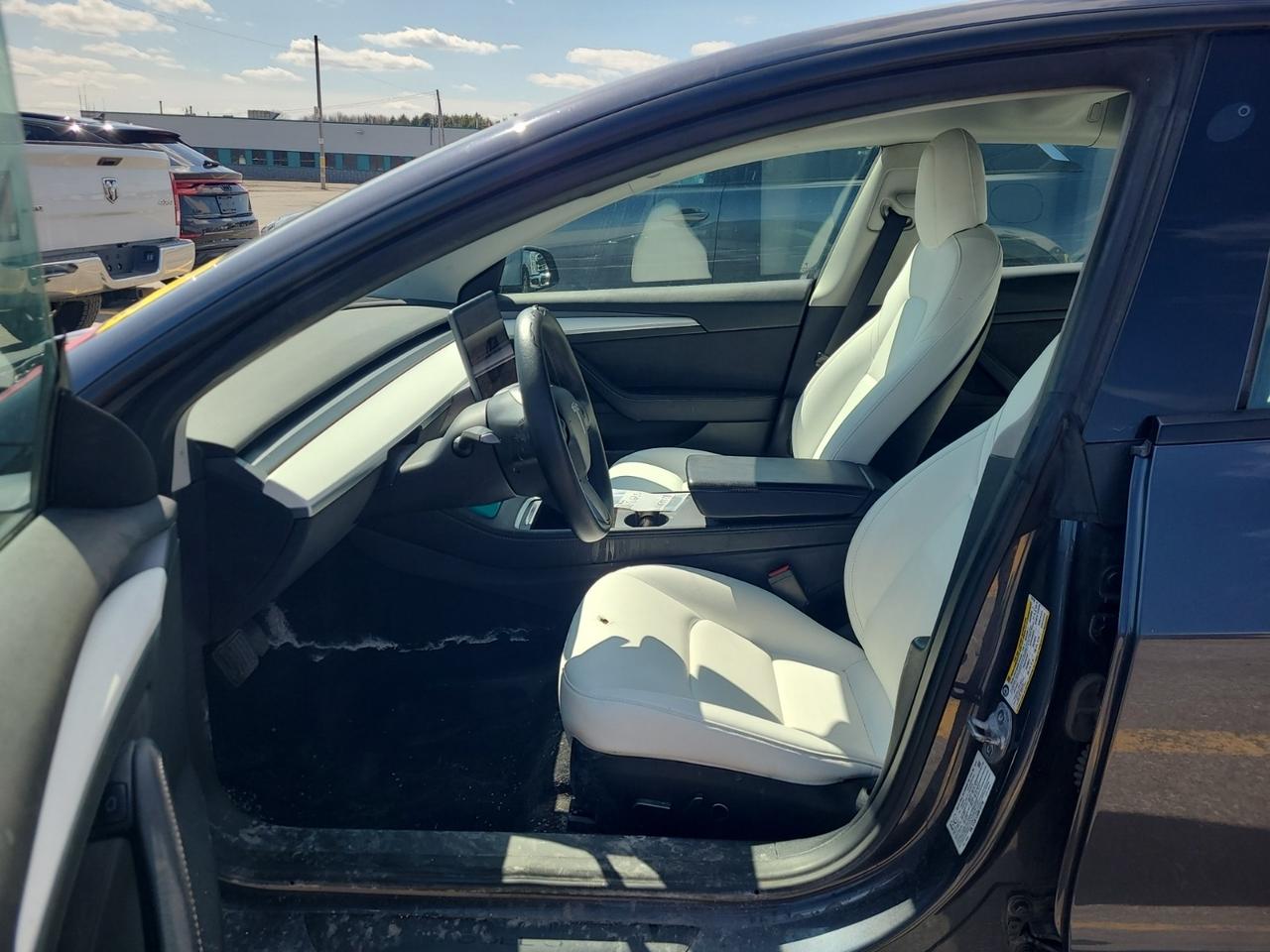 2022 Tesla Model 3 Standard Range l RWD l LFP Battery l FSD Comp 3 Photo4
