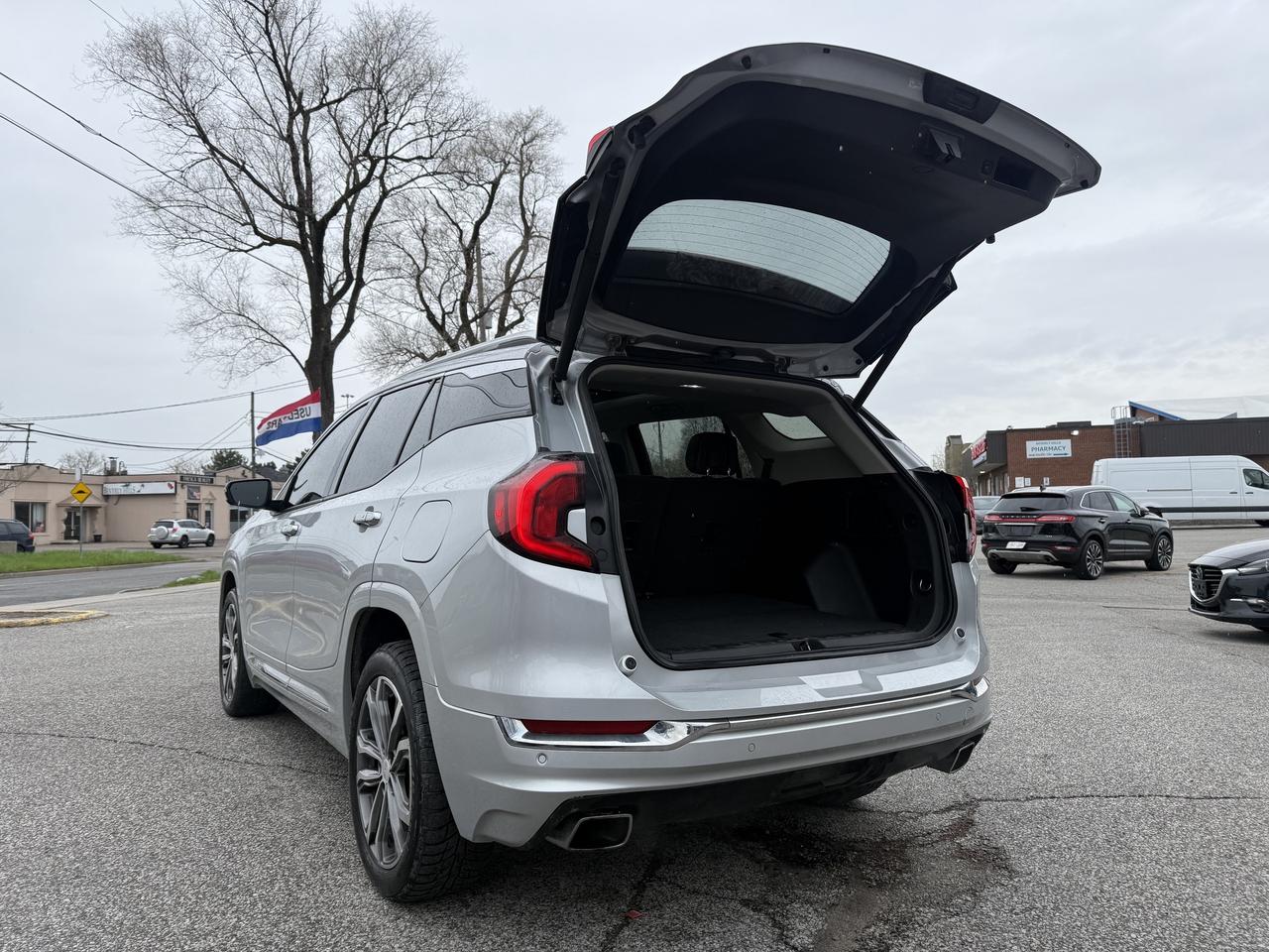 2020 GMC Terrain No Accidents l Denali l AWD l 4Cyl l Fully Loaded Photo