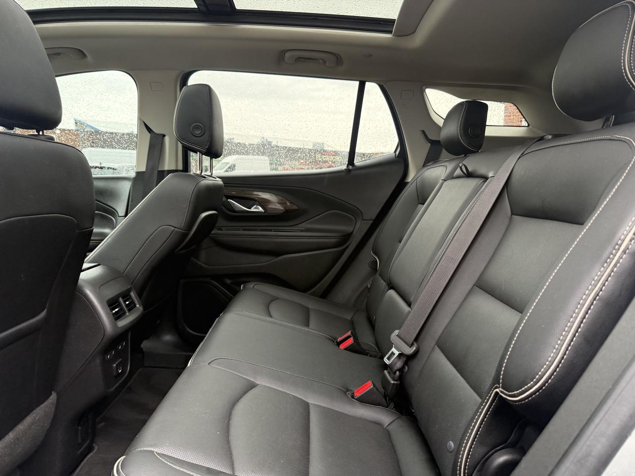 2020 GMC Terrain No Accidents l Denali l AWD l 4Cyl l Fully Loaded Photo