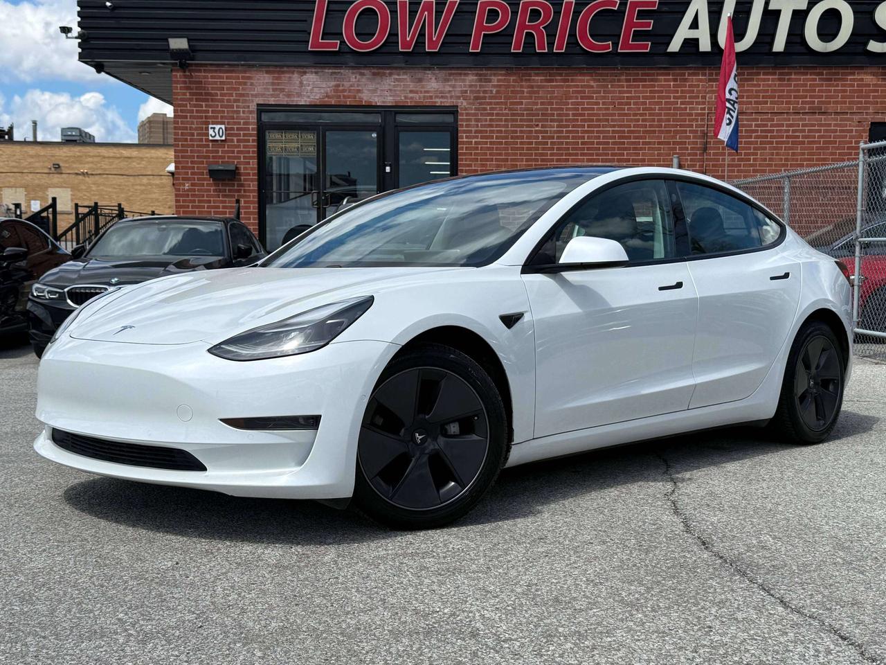 2021 Tesla Model 3 Standard Range Plus l RWD l AeroCaps l Charger Inc Photo