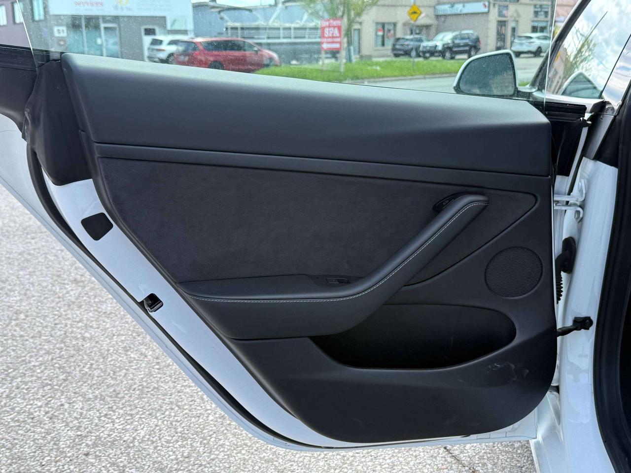 2021 Tesla Model 3 Standard Range Plus l RWD l AeroCaps l Charger Inc Photo