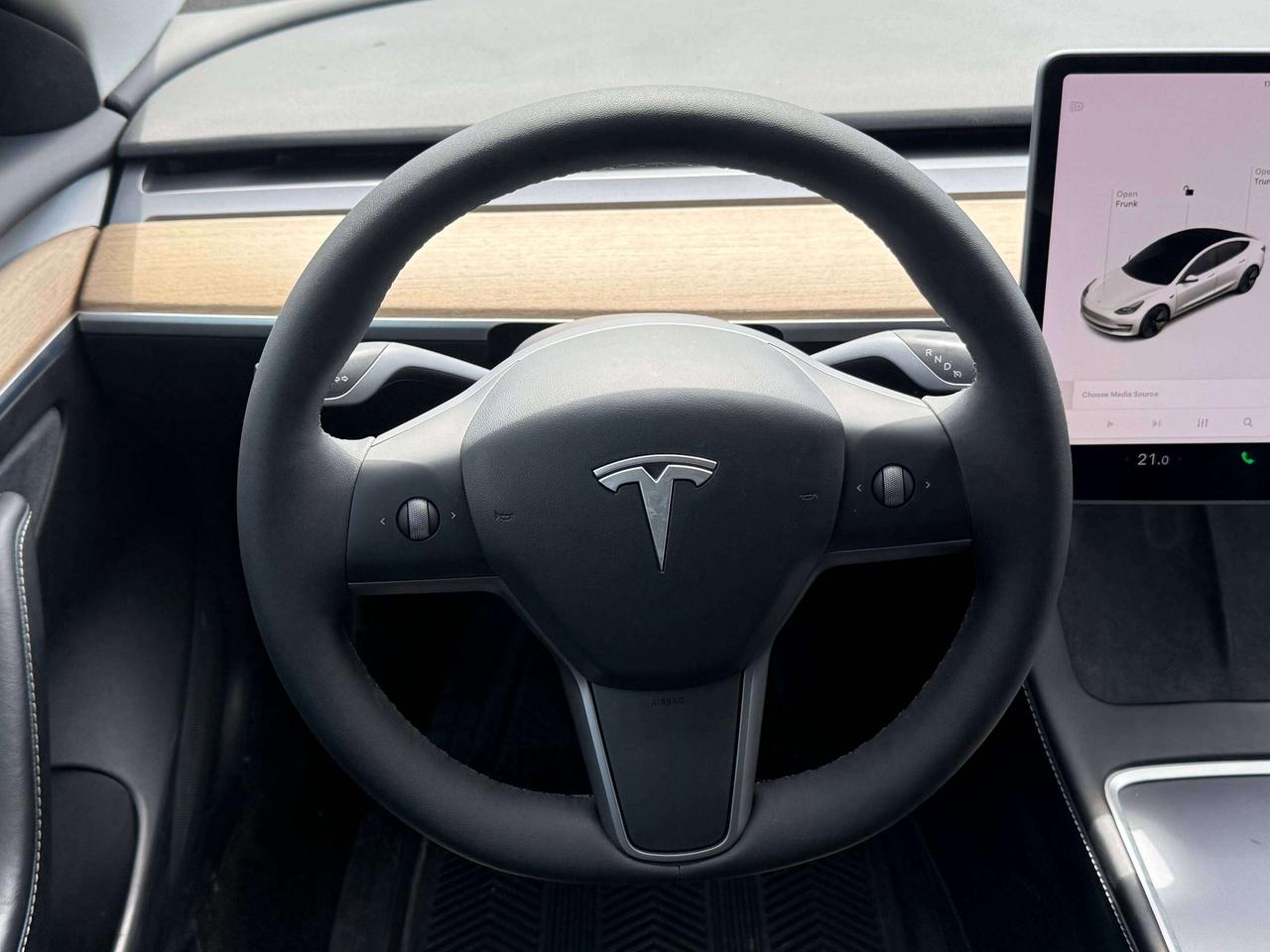 2021 Tesla Model 3 Standard Range Plus l RWD l AeroCaps l Charger Inc Photo