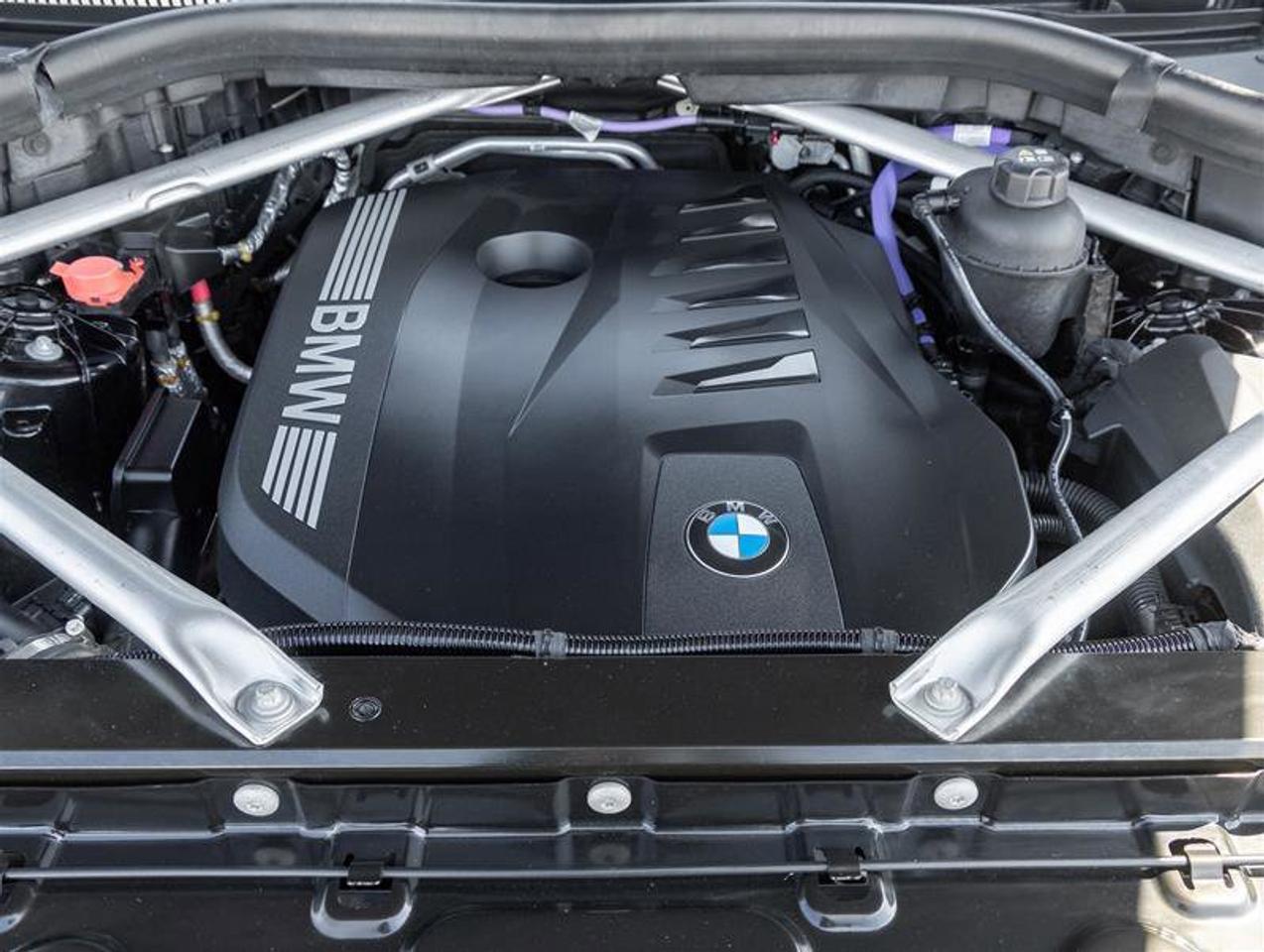 2024 BMW X6 xDrive40i Premium Enhanced Pkg M Sport Pro Pkg Fro Photo