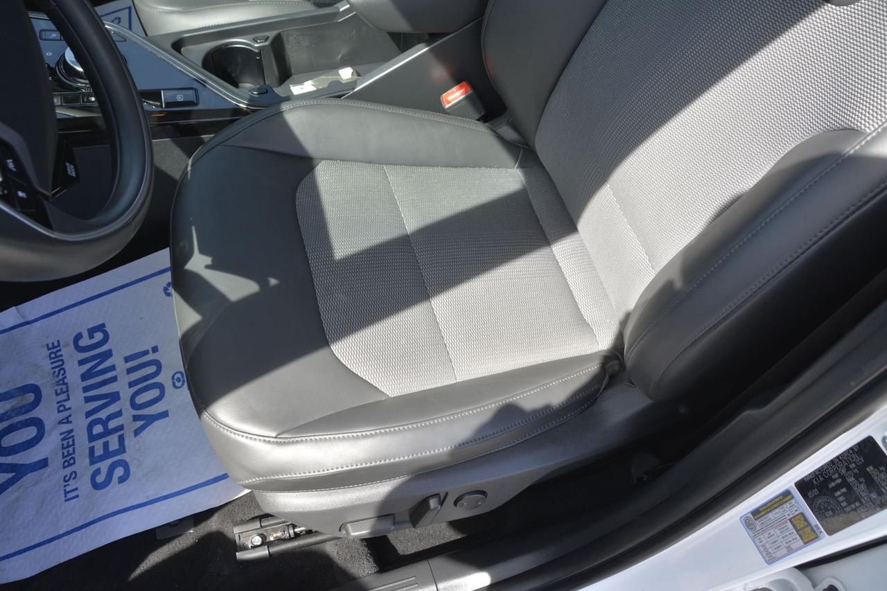 2023 Kia Niro EV Premium FWD Photo