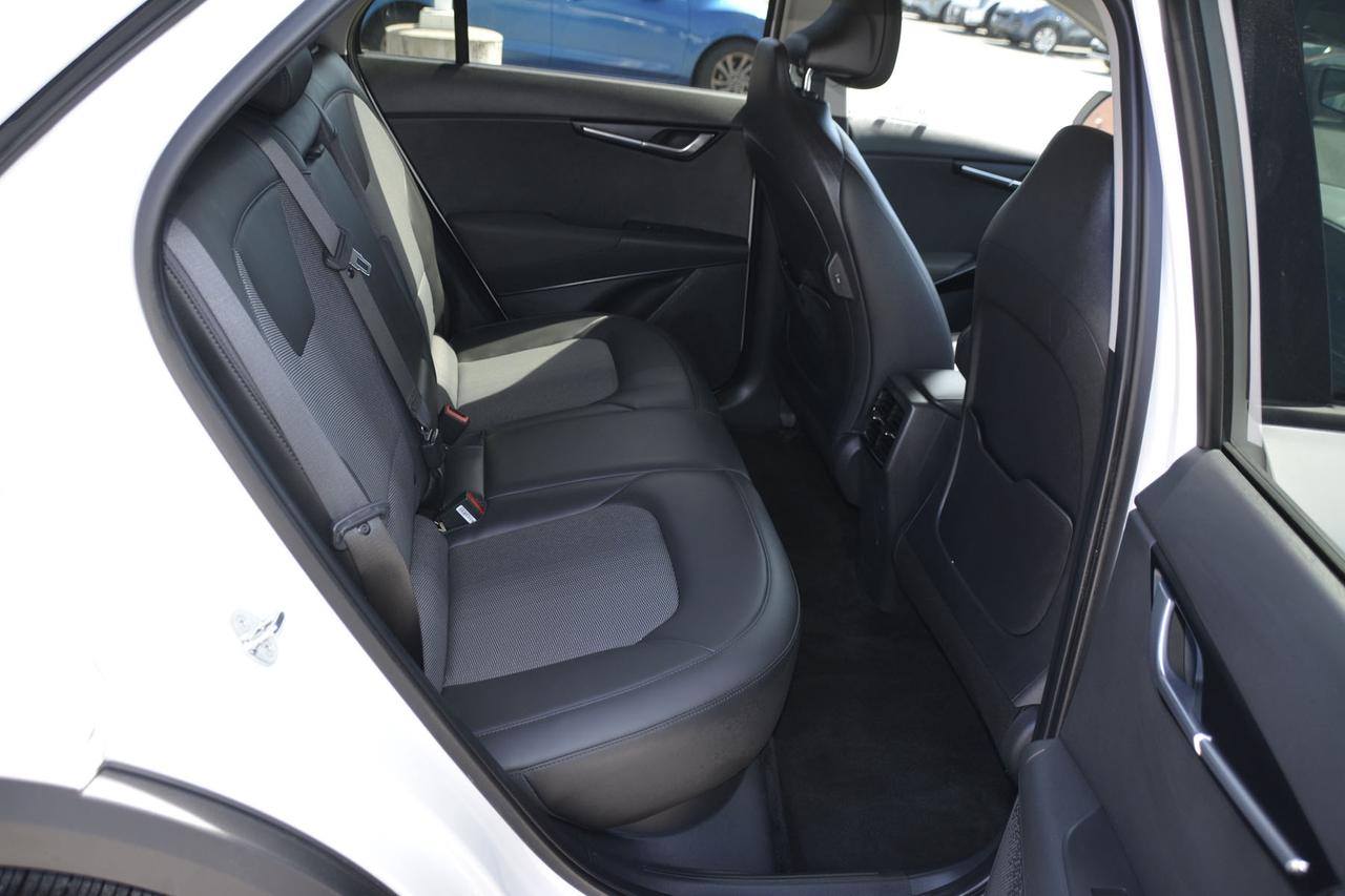 2023 Kia Niro EV Premium FWD Photo