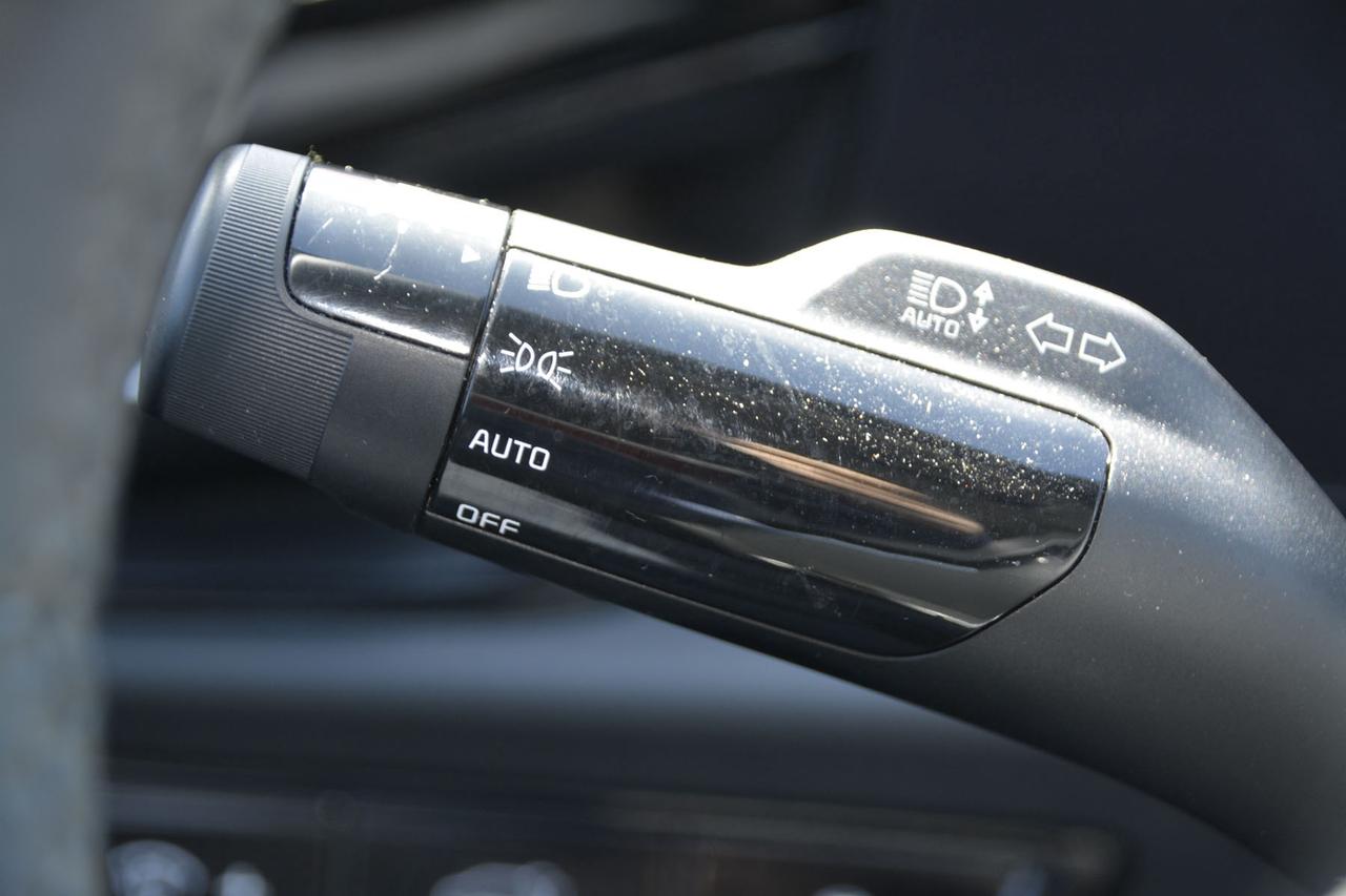 2023 Kia Niro EV Premium FWD Photo