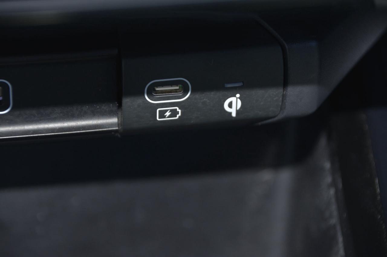 2023 Kia Niro EV Premium FWD Photo