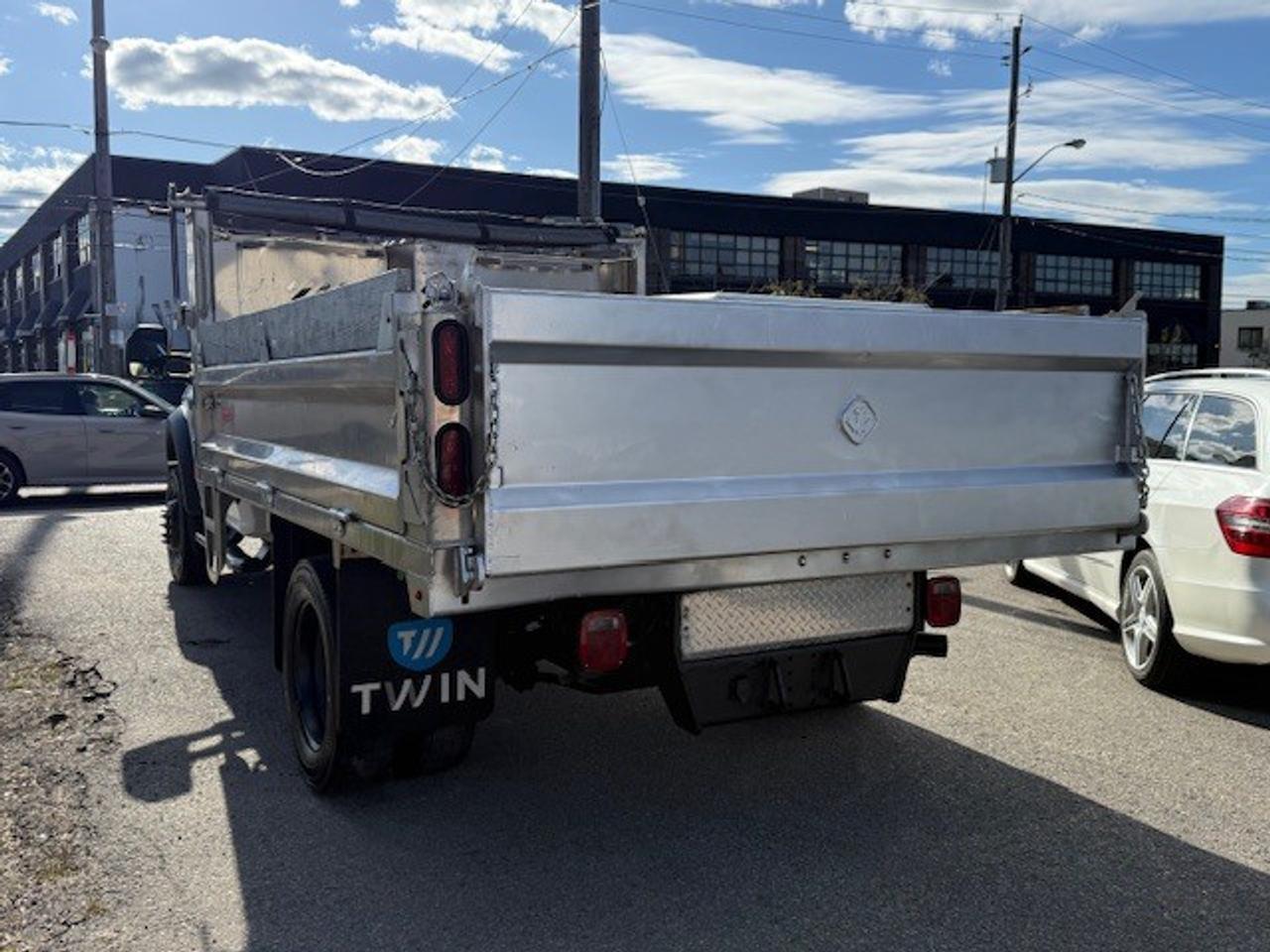 2022 Ford SUPER DUTY F-550 DRW Dump Truck w/Hydraulic Lift 6.7L Diesel Only50KM! Photo