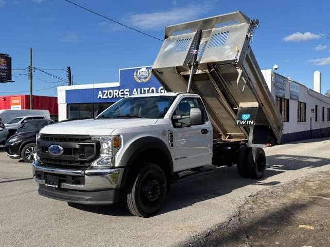 2022 Ford F-550 Super Duty Dump Truck w/Hydraulic Lift 6.7L Diesel Only50KM! Photo