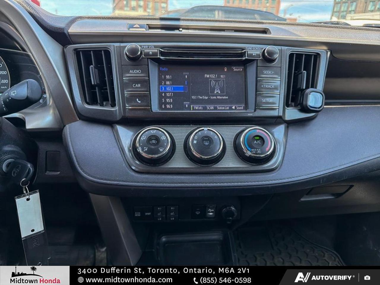 2015 Toyota RAV4 ONE OWNER I NO ACCIDENTS I ALL WHEEL DRIVE Photo