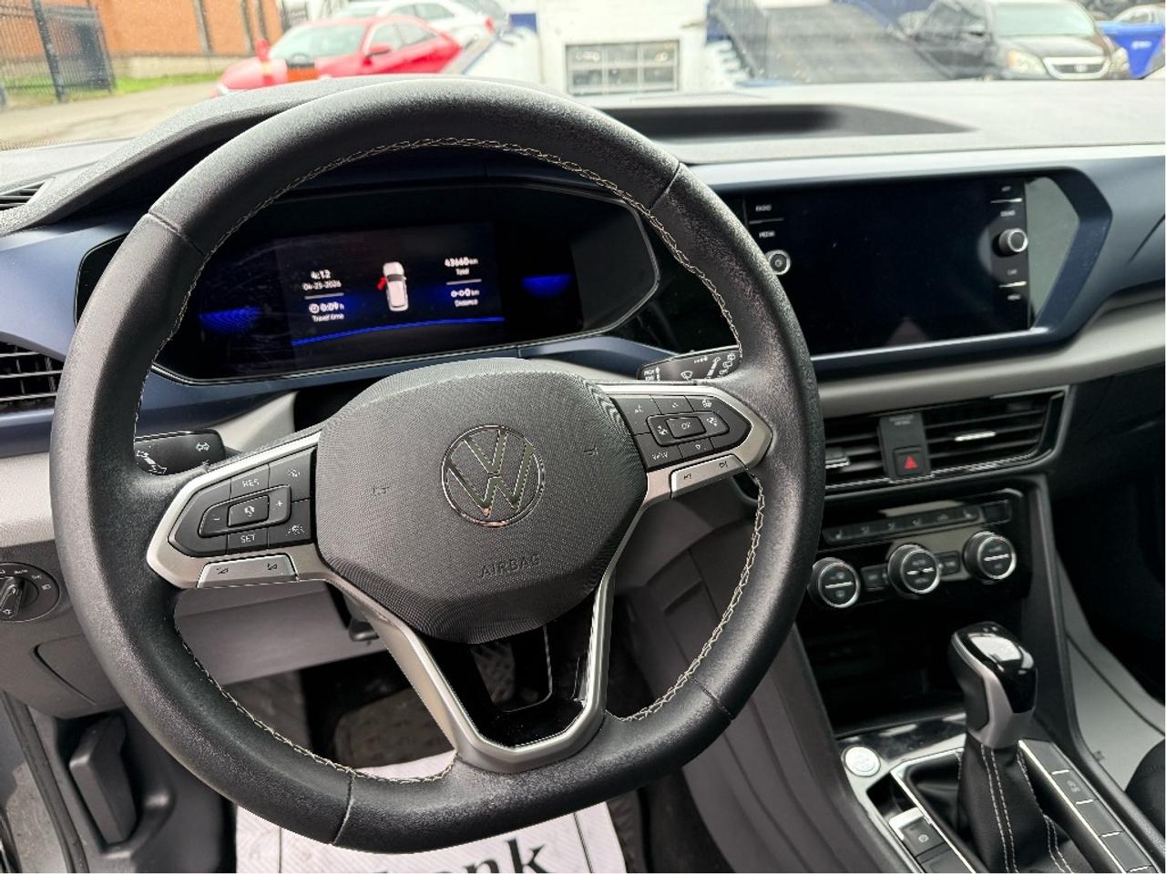 2023 Volkswagen Taos 4MOTION AWD Loaded CleanCarfax LowKM Certified Photo