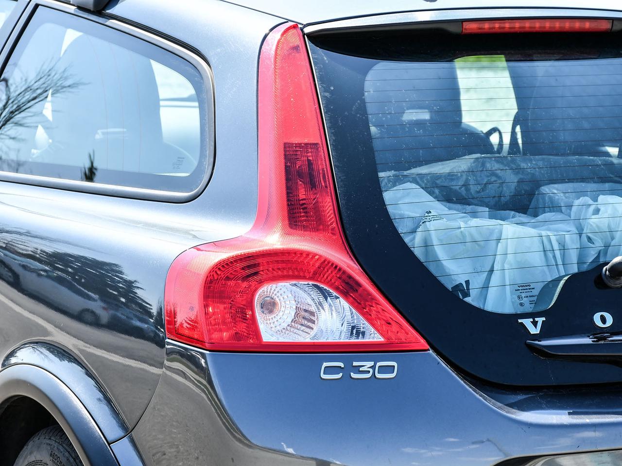 2013 Volvo C30 T5   HEATED SEATS   DUAL CLIMATE CONTROL   AS IS Photo