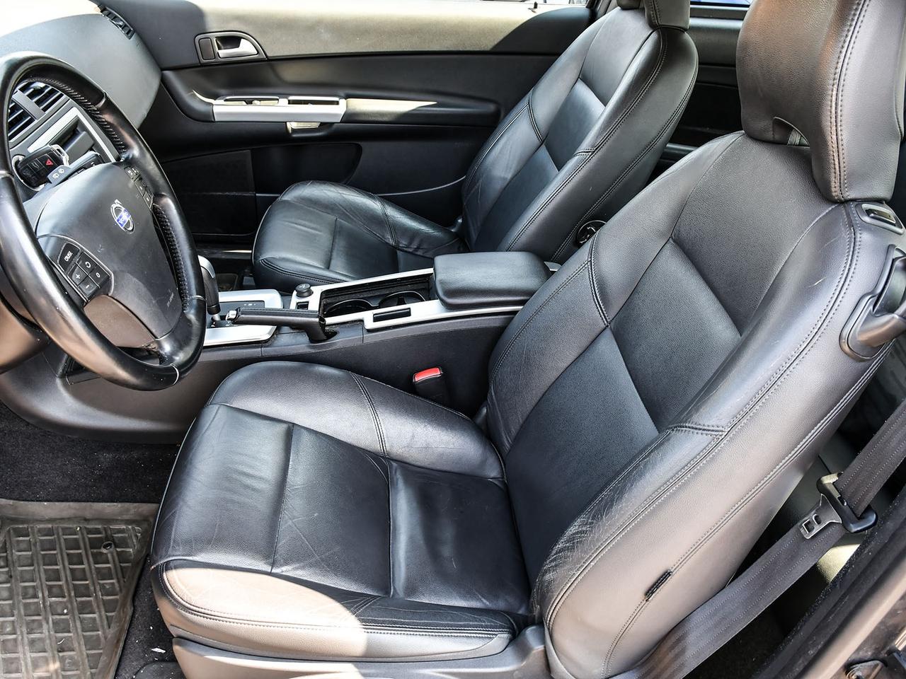 2013 Volvo C30 T5   HEATED SEATS   DUAL CLIMATE CONTROL   AS IS Photo