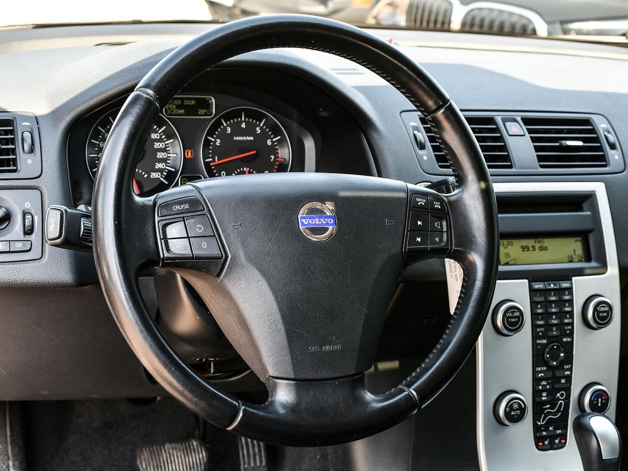 2013 Volvo C30 T5   HEATED SEATS   DUAL CLIMATE CONTROL   AS IS Photo
