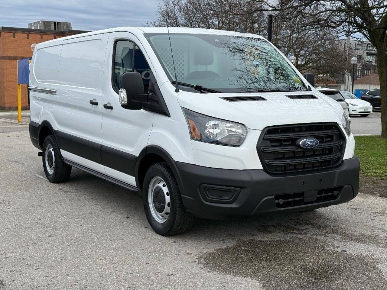 2020 Ford Transit Cargo Van T-150 130LowRoof Excellent Condition Shelf Certied Photo