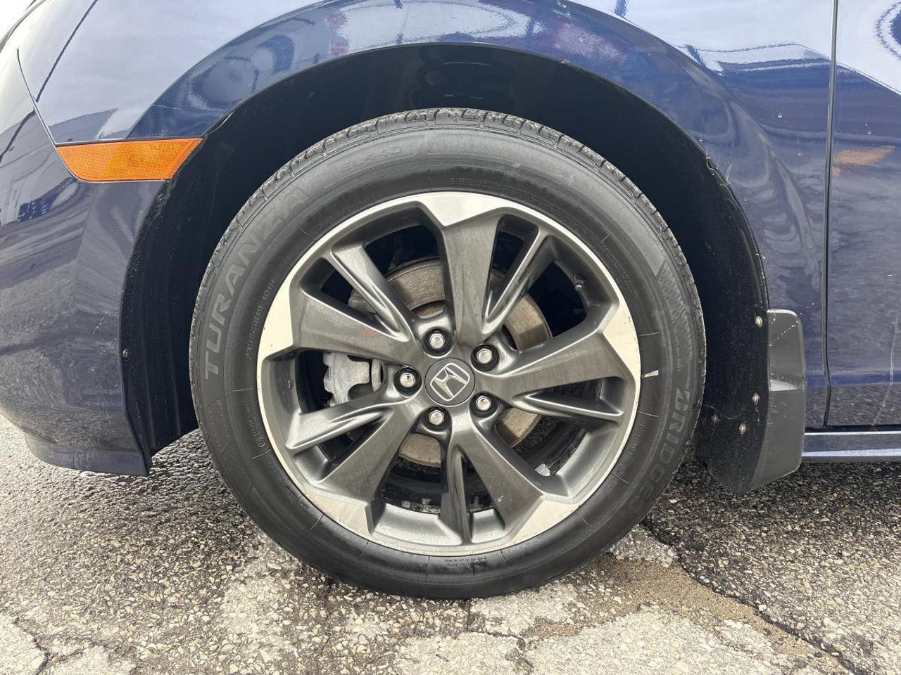 2022 Honda Odyssey Touring Photo