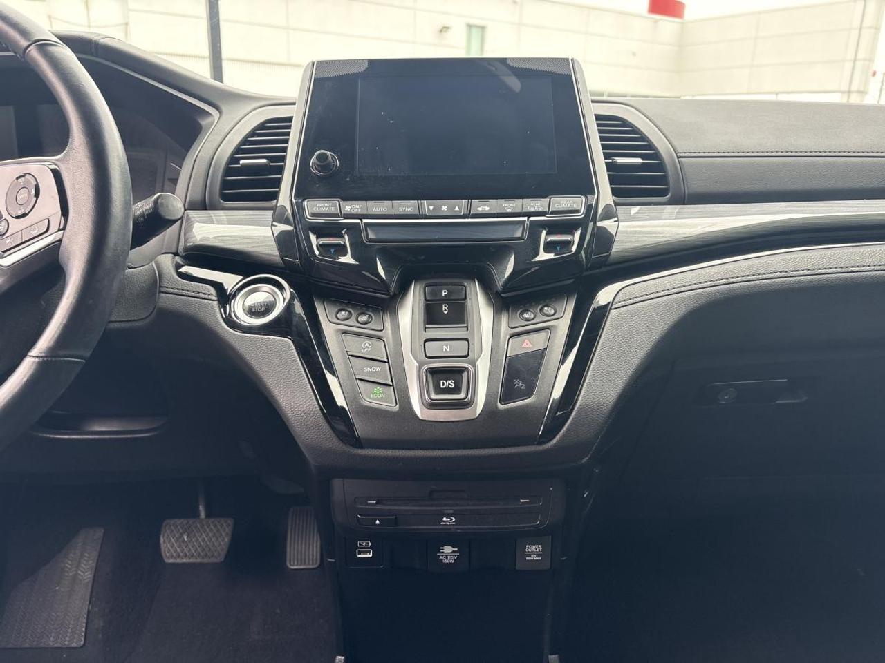 2022 Honda Odyssey Touring Photo