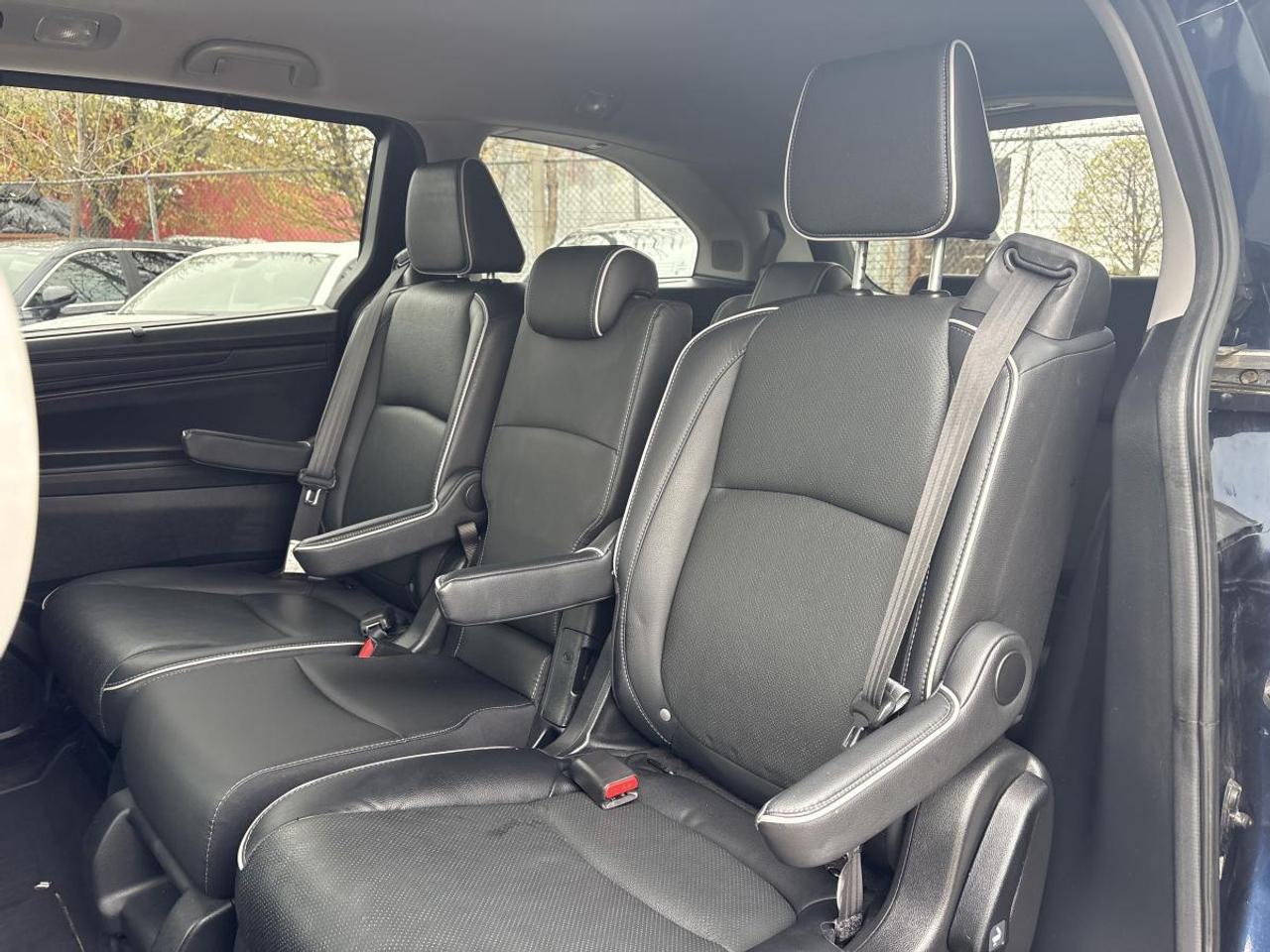 2022 Honda Odyssey Touring Photo