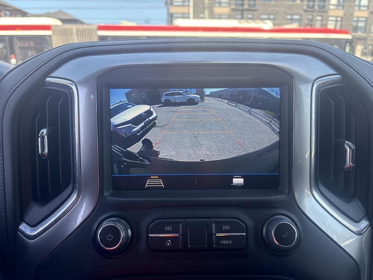 2022 Chevrolet Silverado 1500 LT Photo