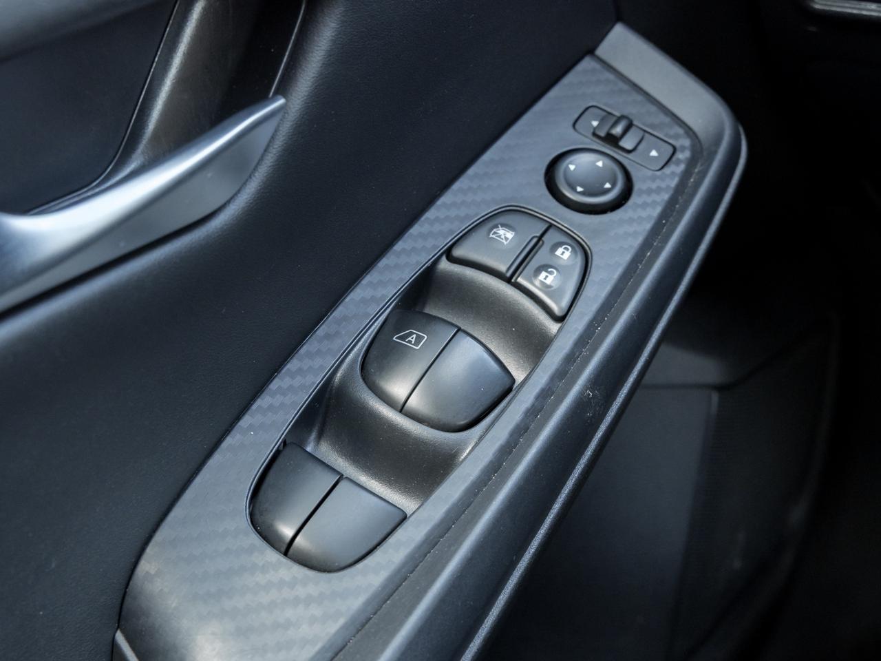 2024 Nissan Sentra SV -Blind Spot-Heated Seats-CarPlay-Heated Steerin Photo