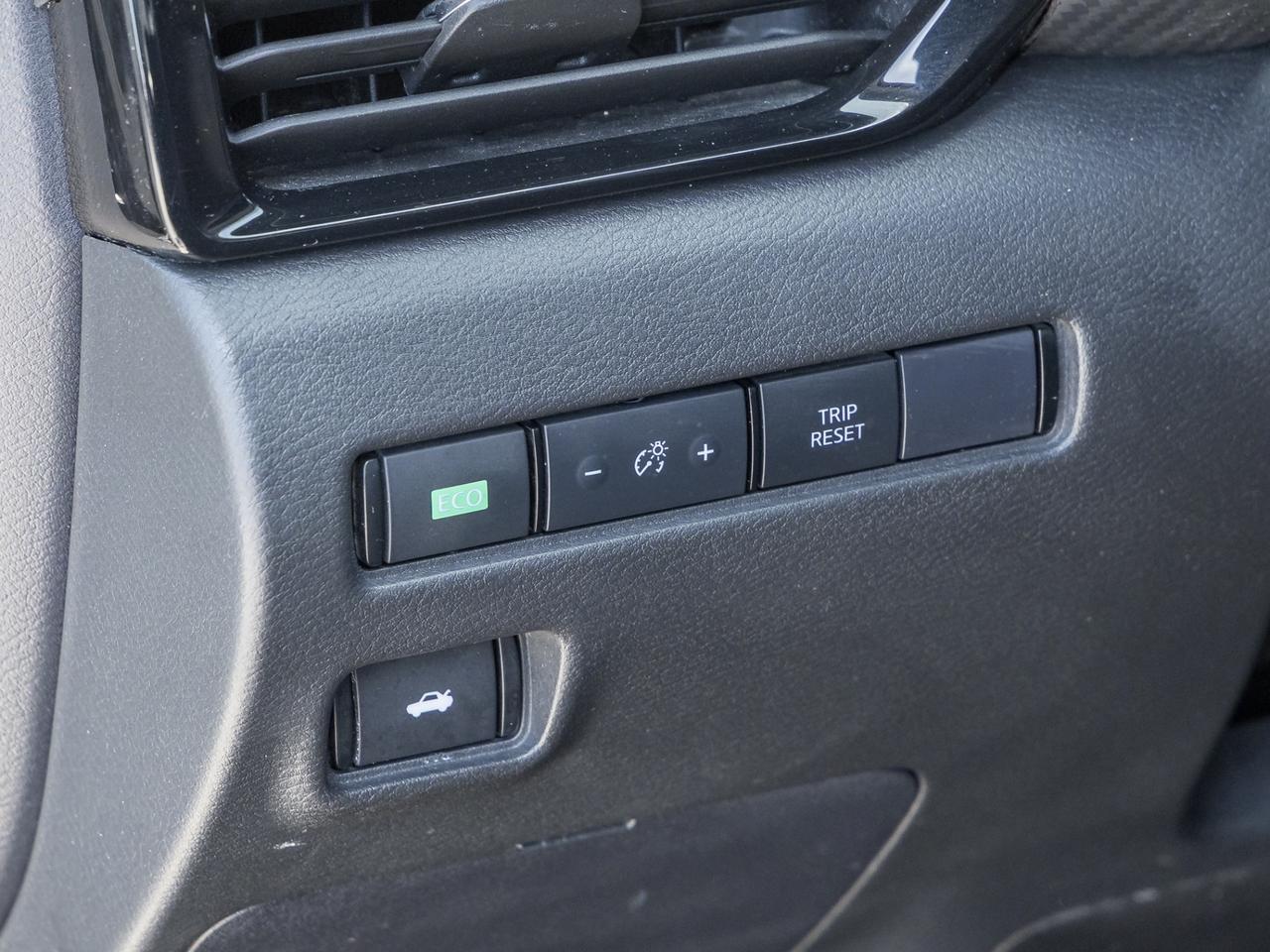 2024 Nissan Sentra SV -Blind Spot-Heated Seats-CarPlay-Heated Steerin Photo
