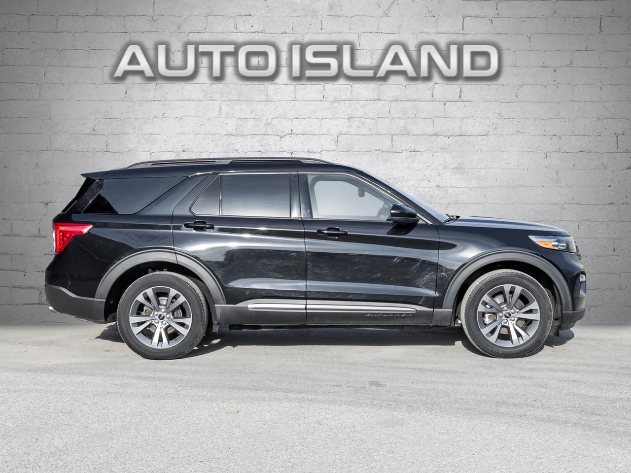 2022 Ford Explorer XLT 4WD, Nav, Camera, Leather, Sunroof Photo
