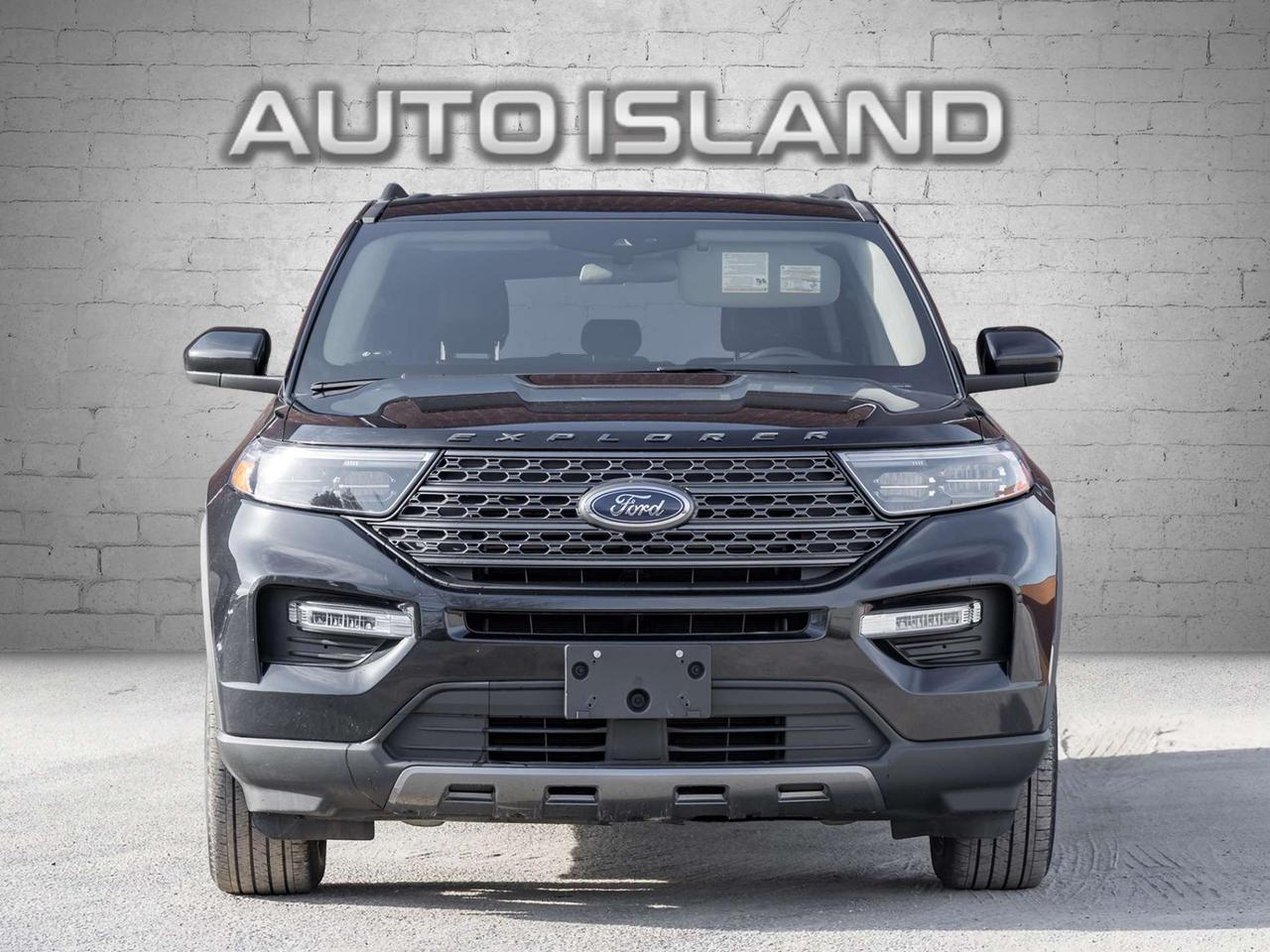 2022 Ford Explorer XLT 4WD -Leather-Pano-Nav-Adapt Cruise-Pwr Tail-Tow Pkg Photo1