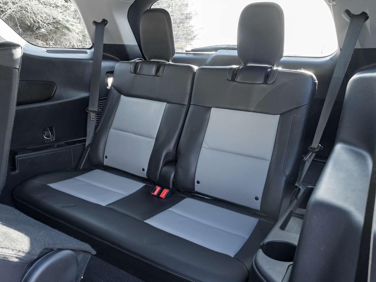 2022 Ford Explorer XLT 4WD -Leather-Pano-Nav-Adapt Cruise-Pwr Tail-Tow Pkg Photo