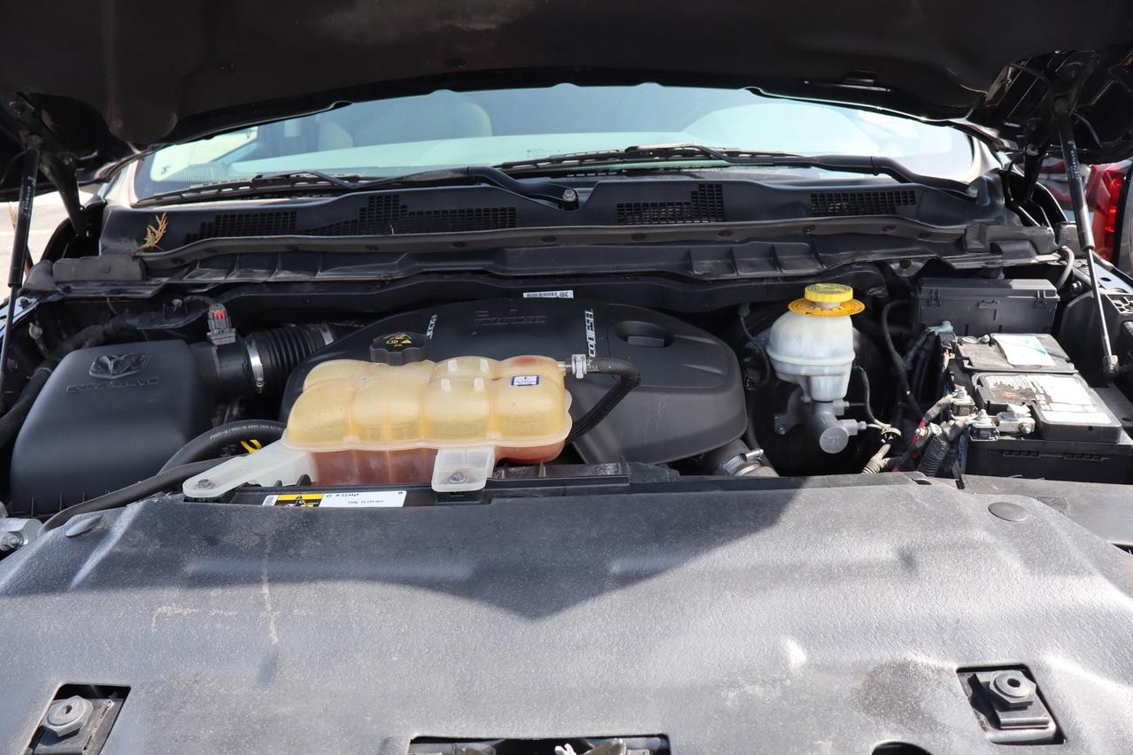 2019 RAM 1500 SLT ECODIESEL Crew Cab 4WD Photo