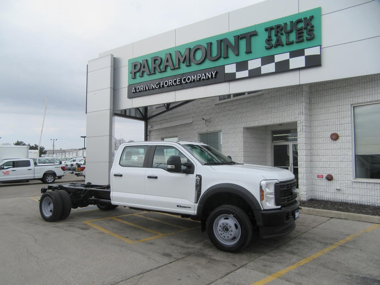 2024 Ford F-550 4X4 CREW CAB DIESEL CAB & CHASSIS Photo