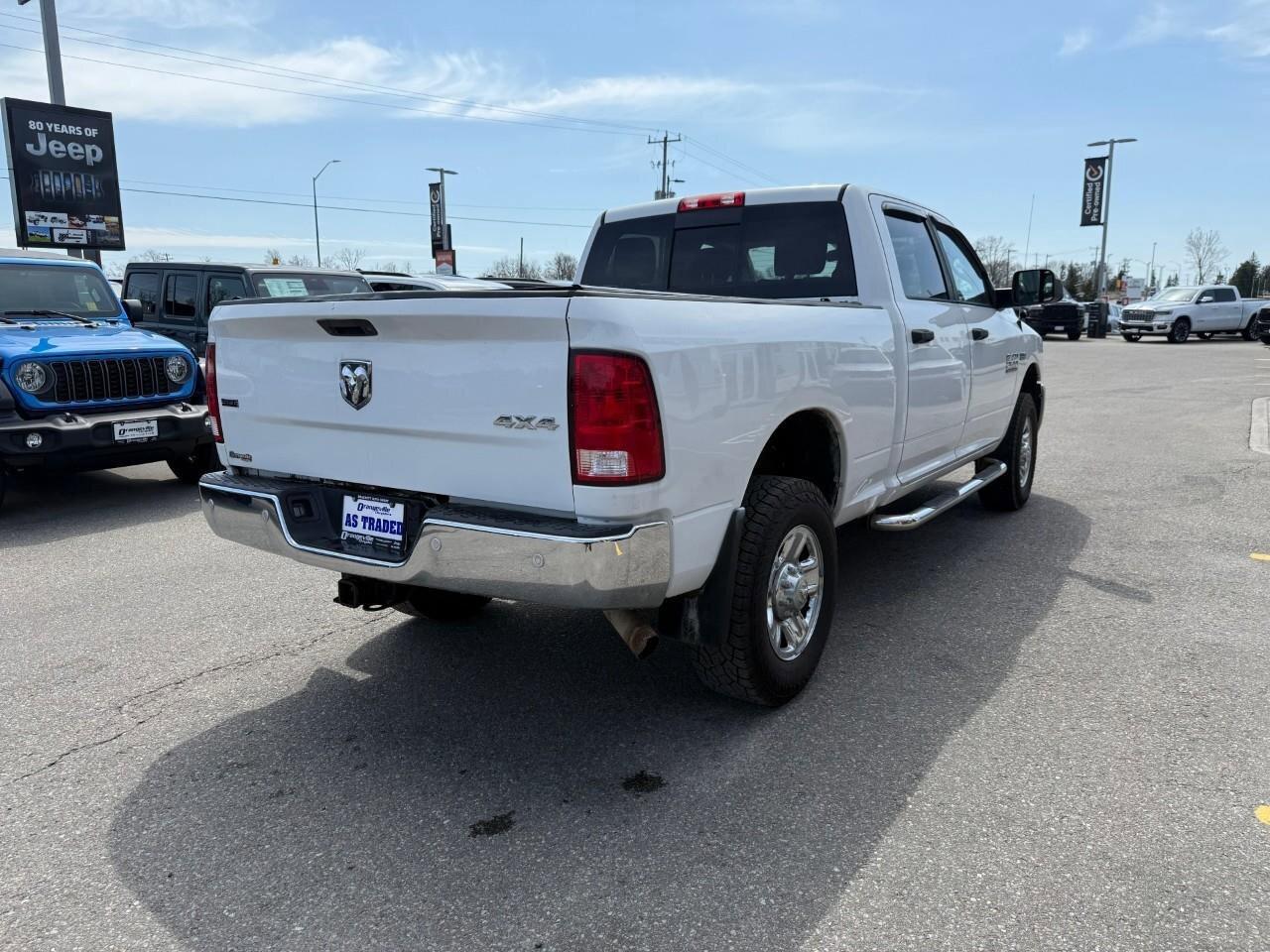 2016 RAM 2500 4WD Crew Cab 149  SLT Photo
