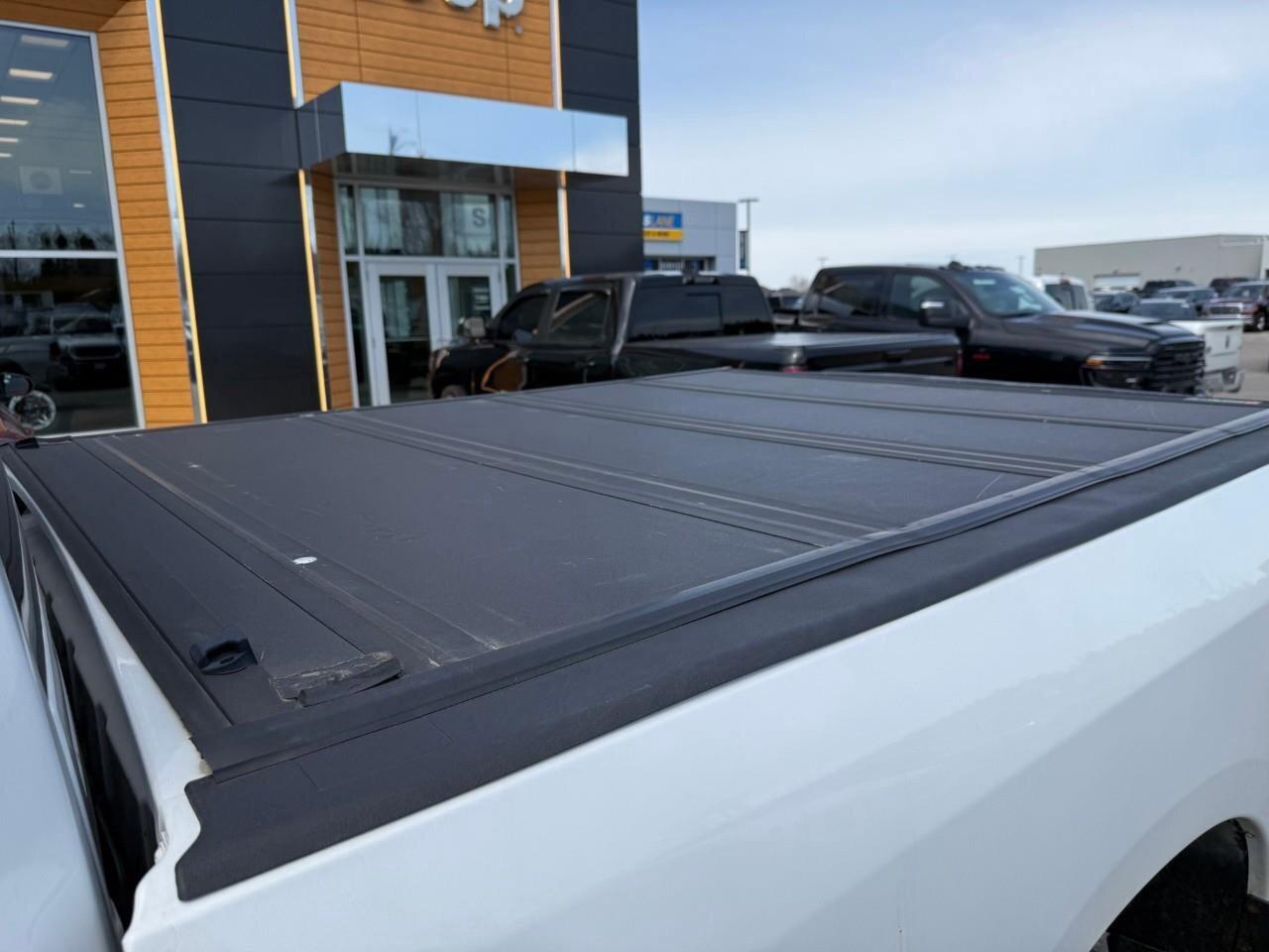 2016 RAM 2500 4WD Crew Cab 149  SLT Photo