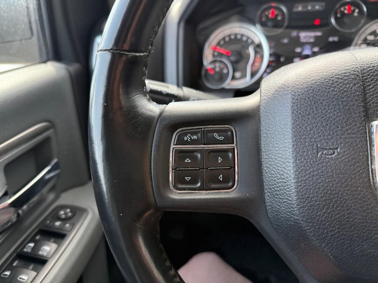 2016 RAM 2500 4WD Crew Cab 149  SLT Photo