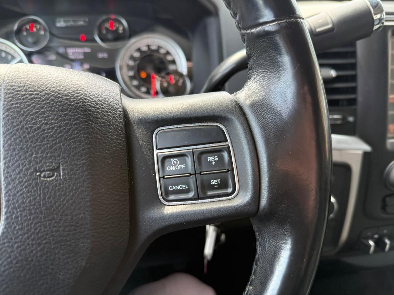 2016 RAM 2500 4WD Crew Cab 149  SLT Photo