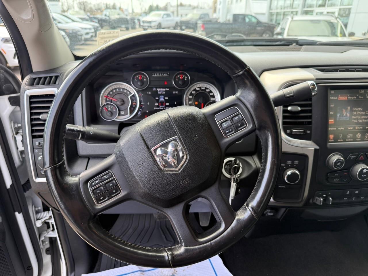 2016 RAM 2500 4WD Crew Cab 149  SLT Photo