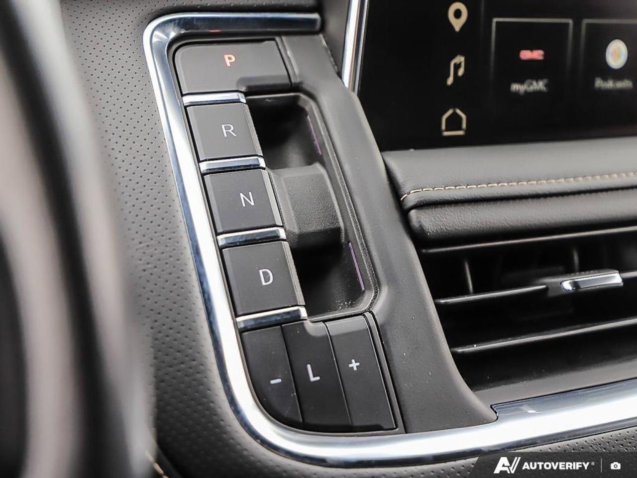 2023 GMC Yukon SLTSLT, 5.3L V8, 4X4, LEATHER, BOSE, 1-OWNER, CERT Photo