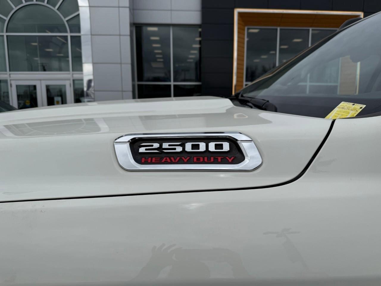 2022 RAM 2500 Limited 4x4 Crew Cab 6'4  Box Photo