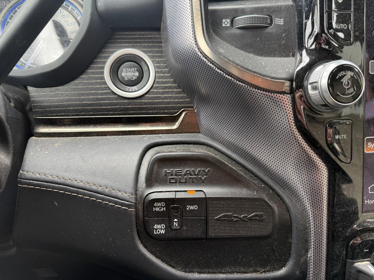 2022 RAM 2500 Limited 4x4 Crew Cab 6'4  Box Photo