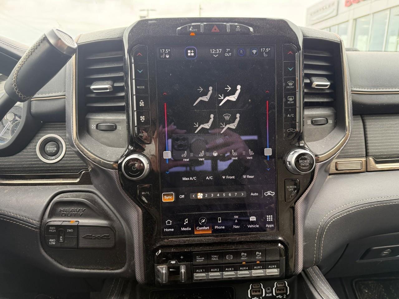 2022 RAM 2500 Limited 4x4 Crew Cab 6'4  Box Photo